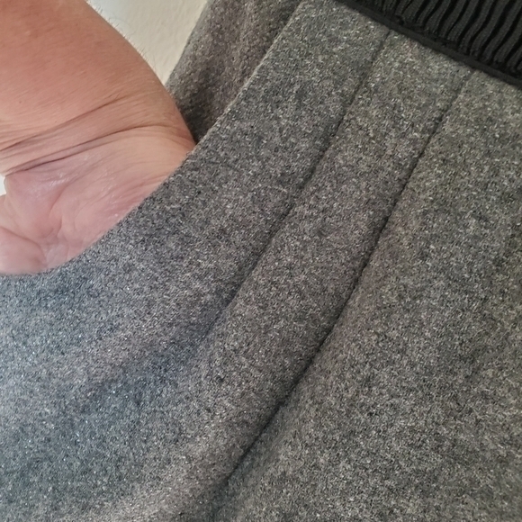 Emmelee Women's Wool Colorblock Sleeveless Gray & Magenta Dress with Pockets - Picture 7 of 16